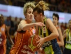 T�rk Tarihinde Bir �lk