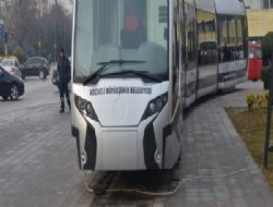 Ara Kabloyla �al��an Tramway